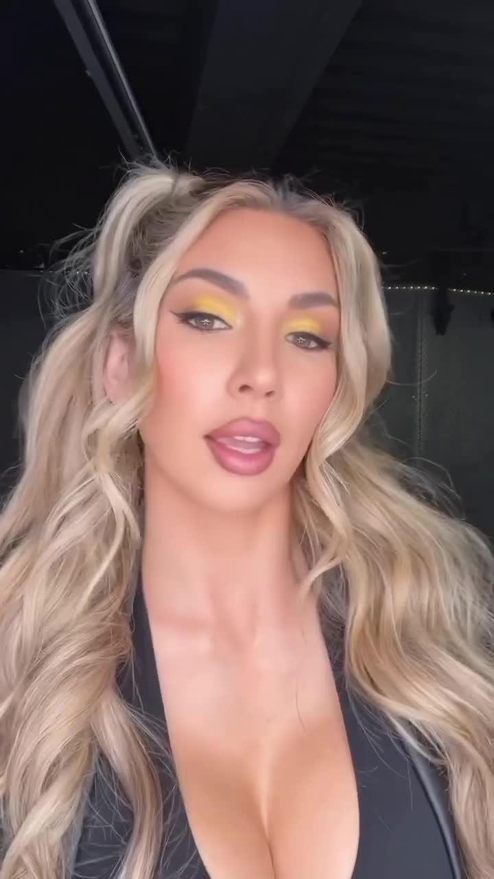 Video 593002 from Cassie Lee/Jess McKay (Peyton Royce/Billie Kay)