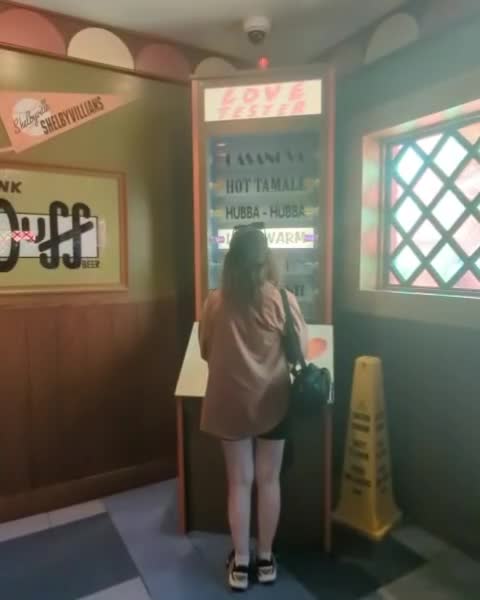 Video 593123 from Lauren Mayberry (Singer)