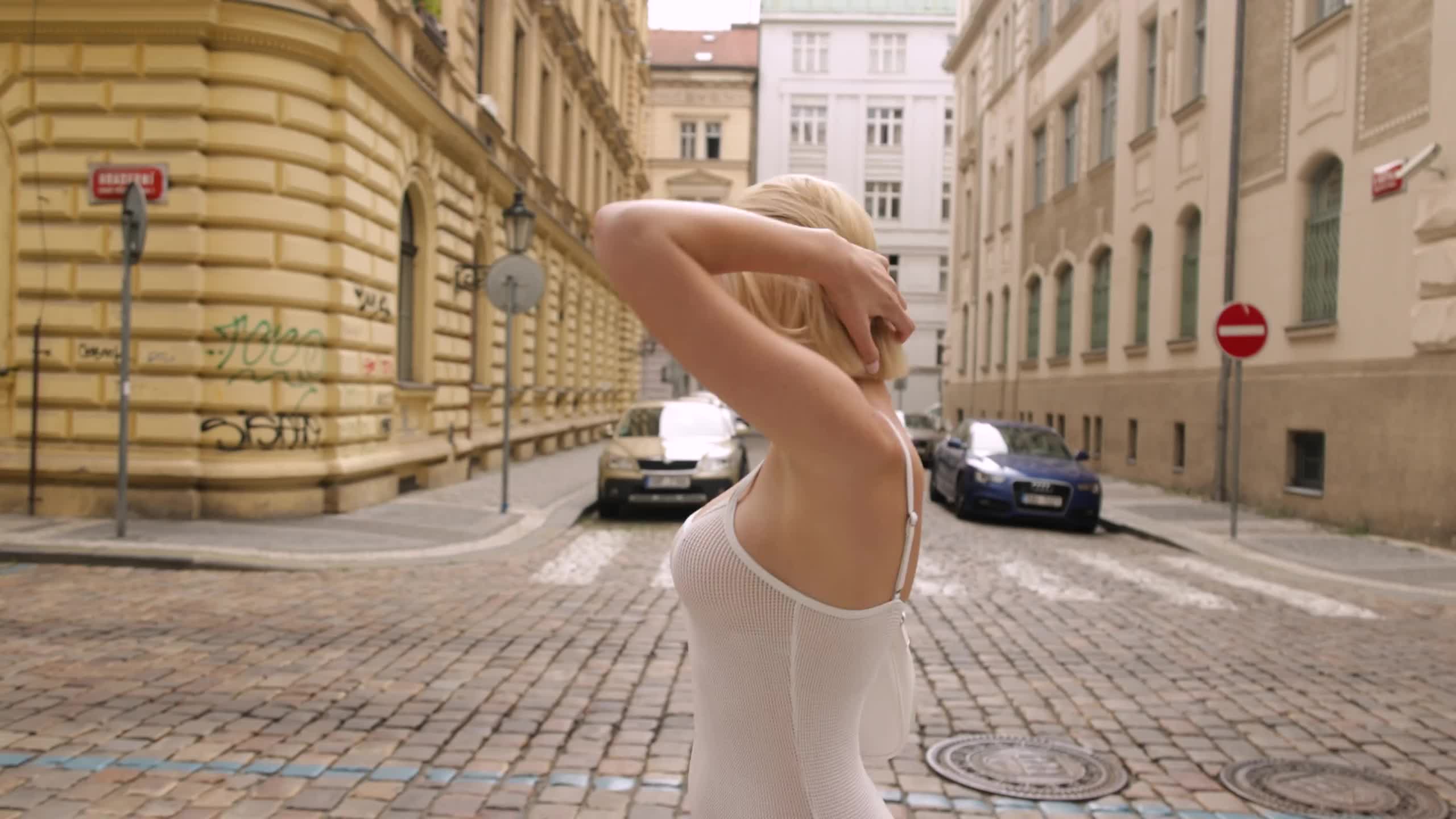 Video 593277 from Bitchinbubba / bralessforever