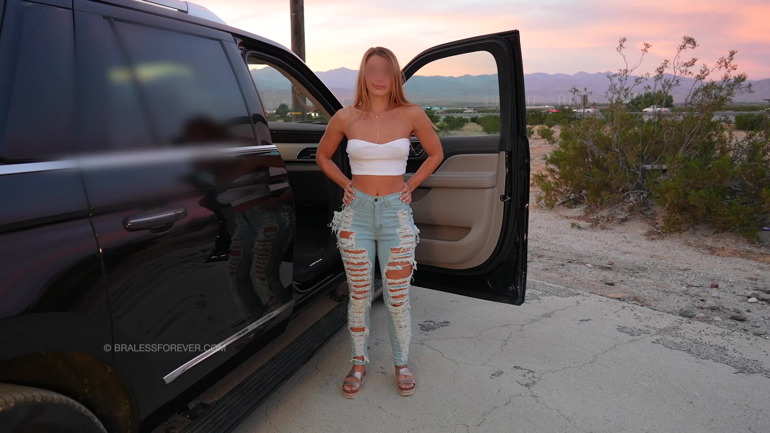 Video 593411 from Bitchinbubba / bralessforever