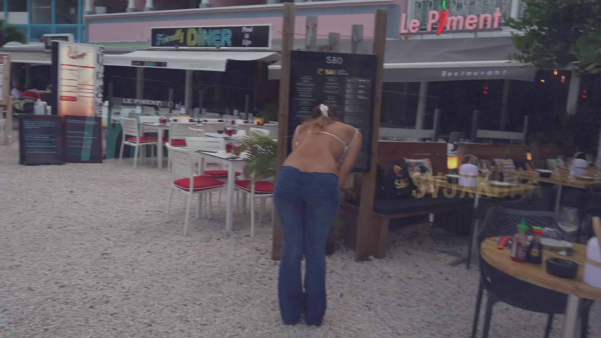 Video 593492 from Bitchinbubba / bralessforever