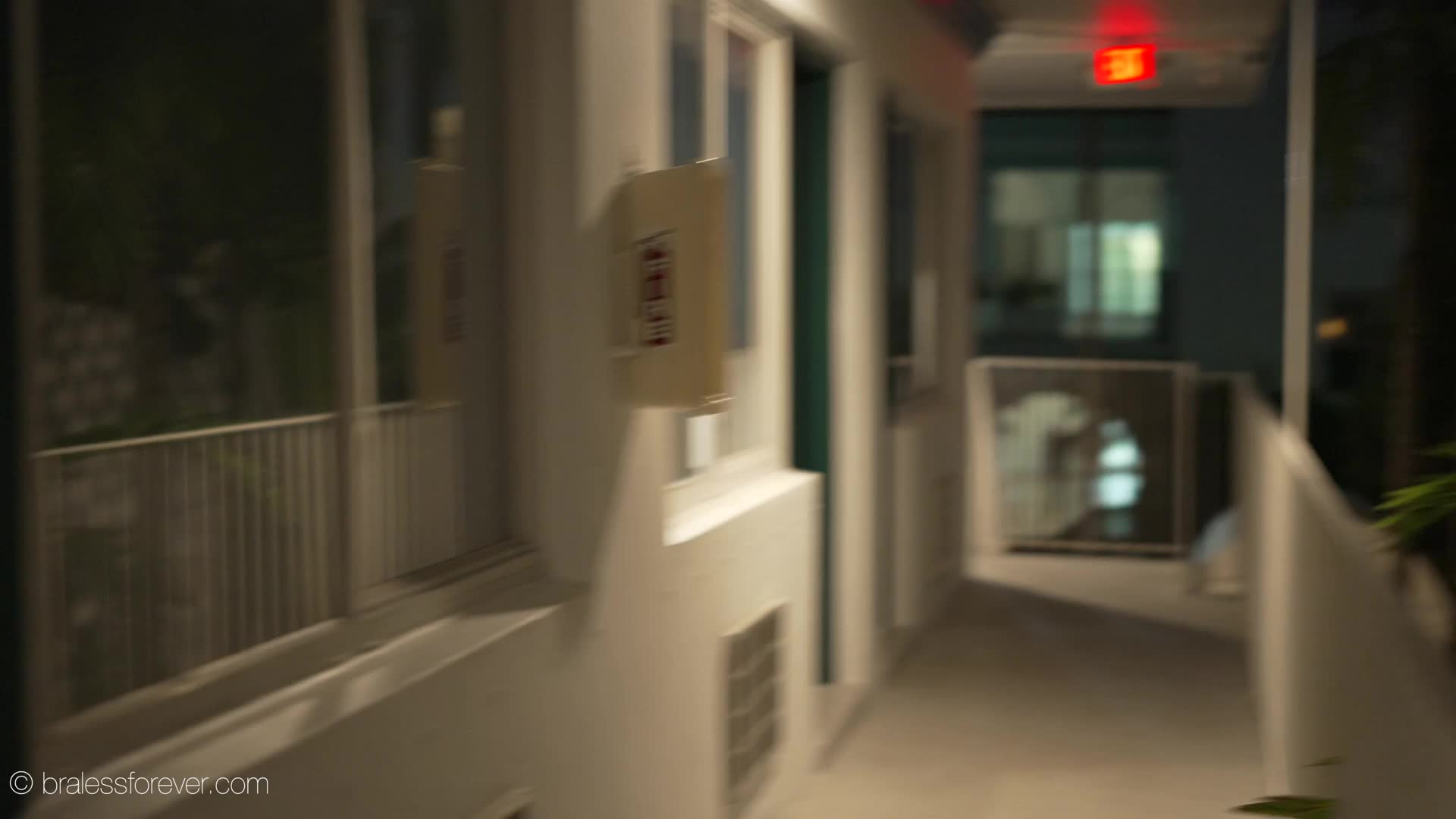 Video 593499 from Bitchinbubba / bralessforever