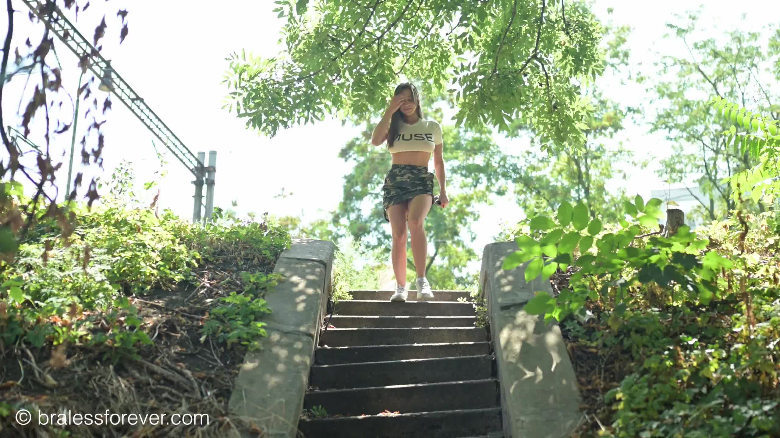 Video 593605 from Bitchinbubba / bralessforever