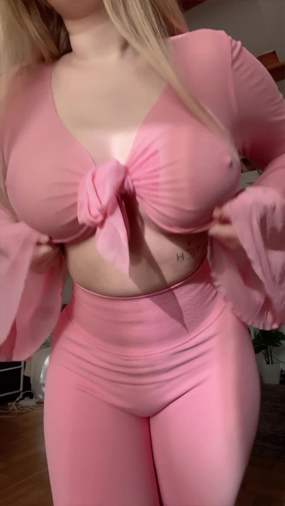 Video 594560 from LittleWicked / Alexis Lust / alexislusttt