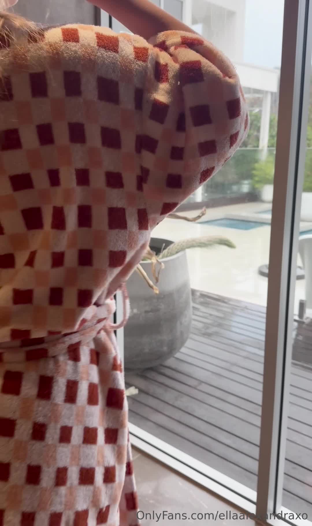 Video 596071 from ellaalexandraxo | Ella Alexandra