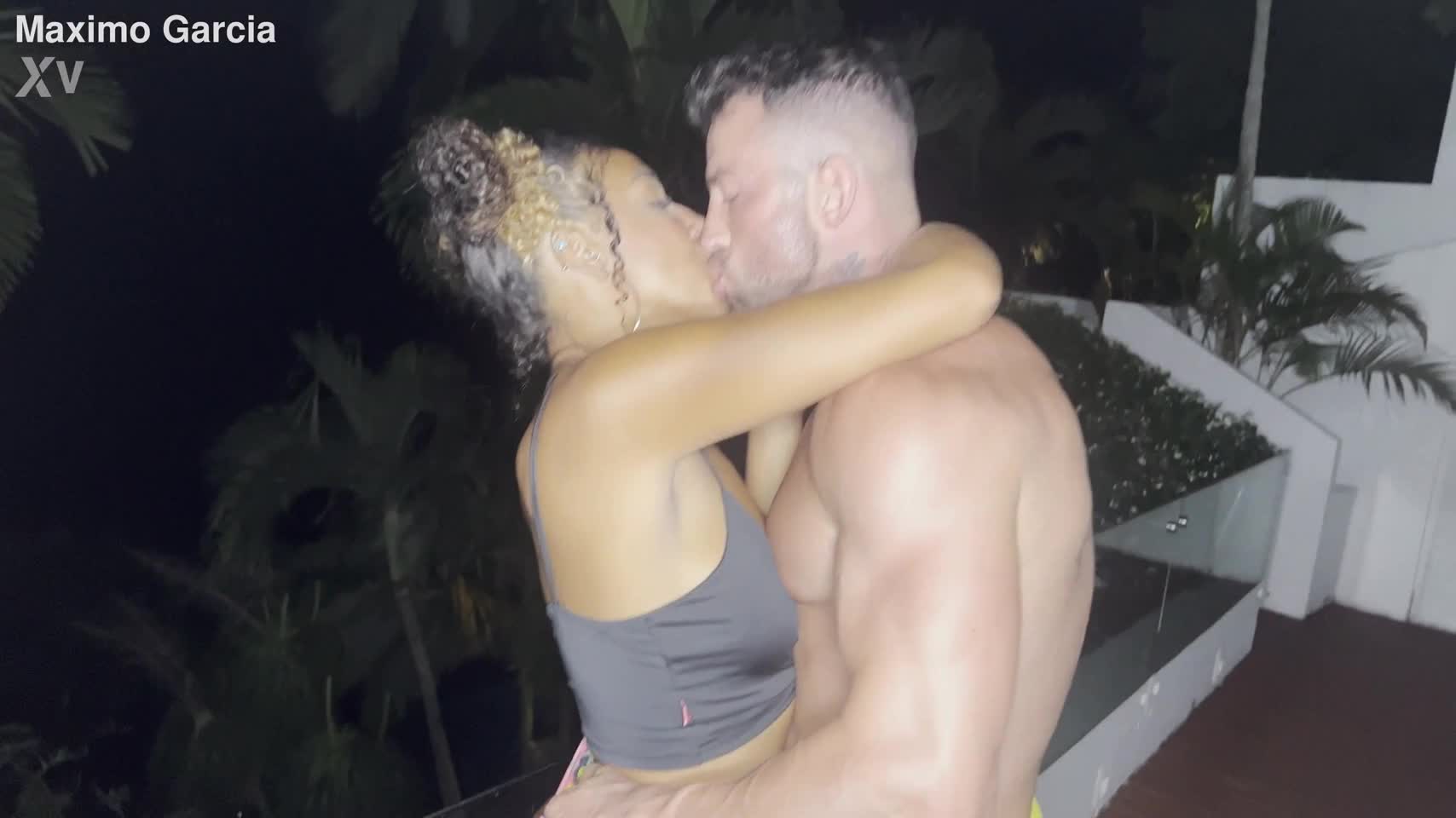 Video 596365 from Maximo Garcia