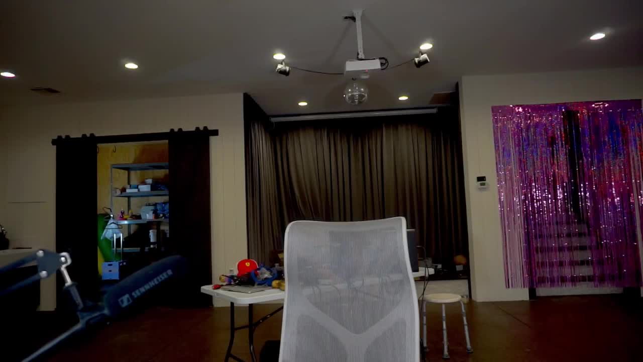 Video 597967 from Amouranth | Scamouranth