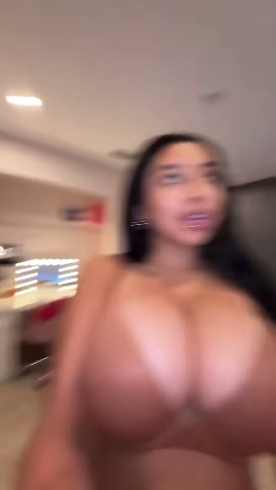 Video 599097 from Sariixo_ / Sariixo