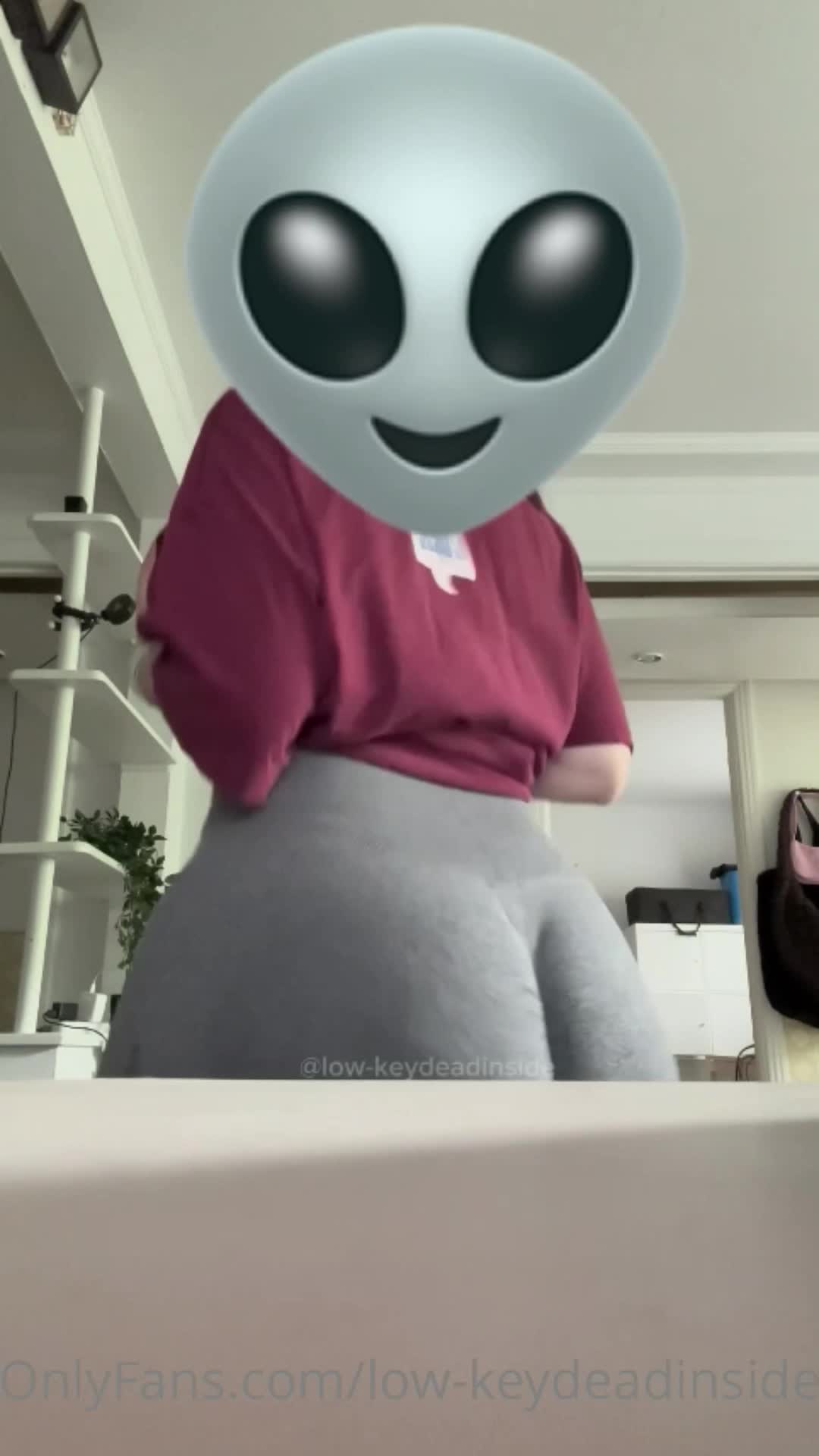 Video 599362 from Low-keydeadinside | lowkeydeadinside