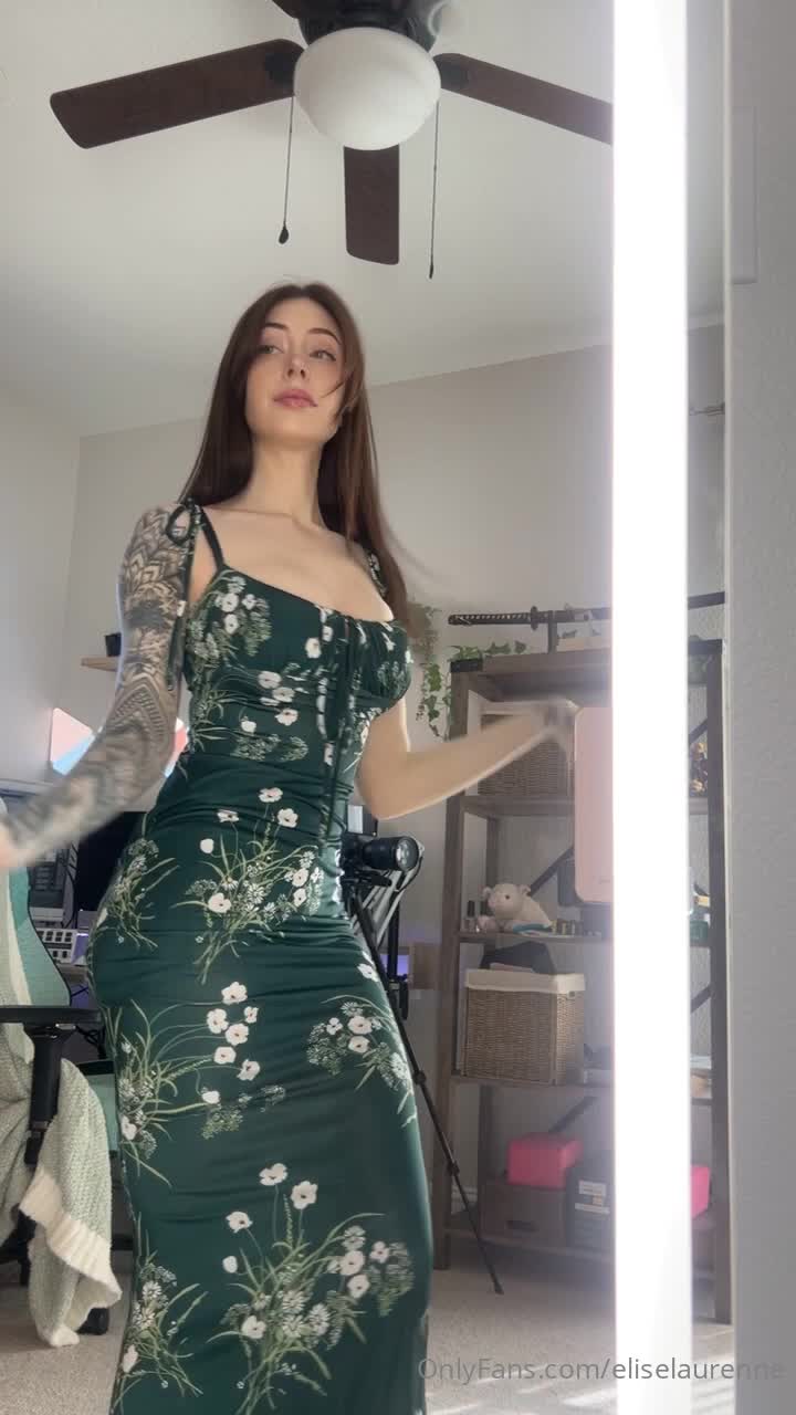 Video 599937 from Elise Laurenne - Ellie