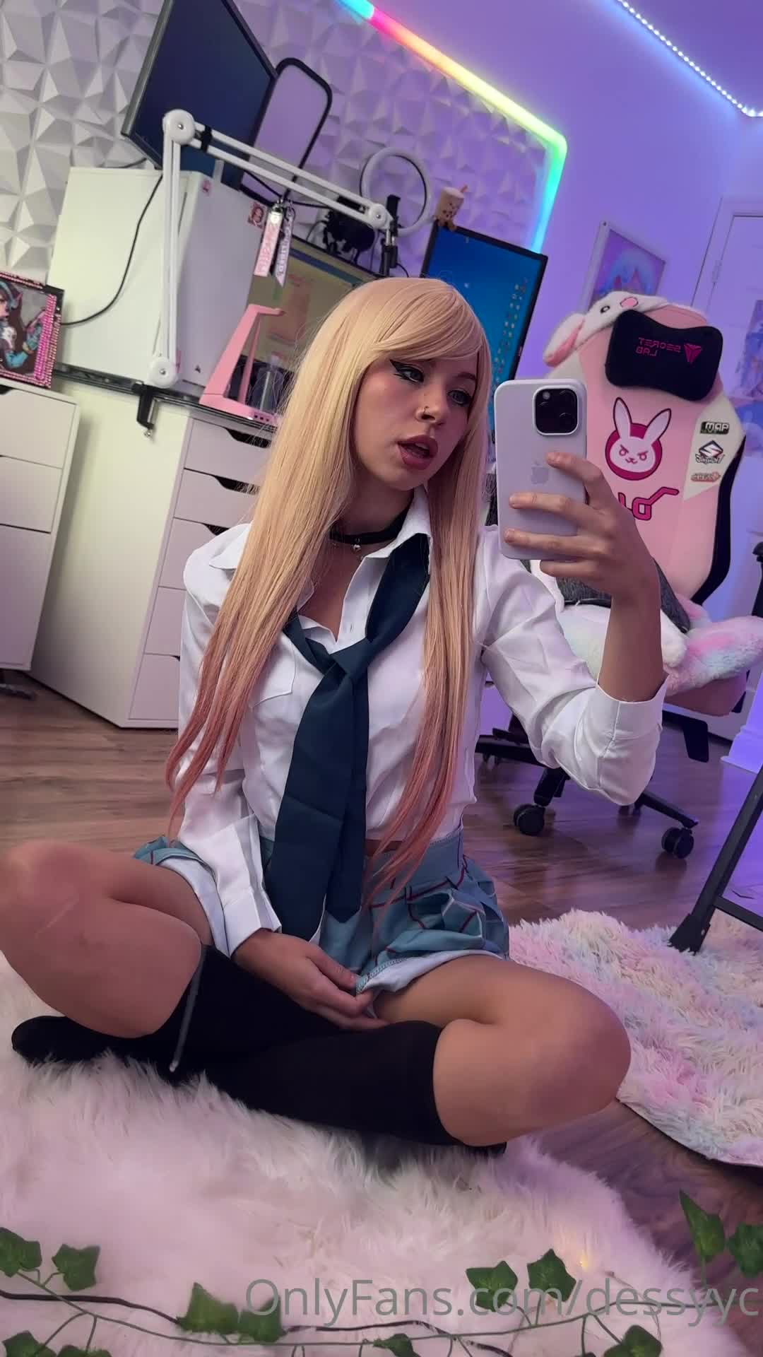 Video 600085 from Dessyyc - Dessy - oxdessyxo