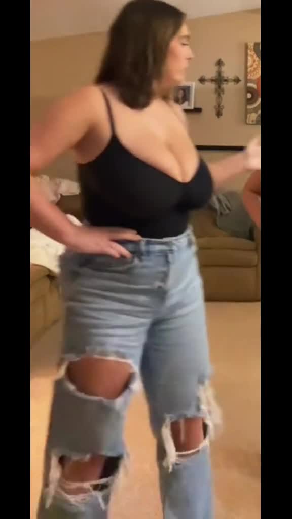 Video 610220 from seerahb2/sierra_bellingar/sierralorae