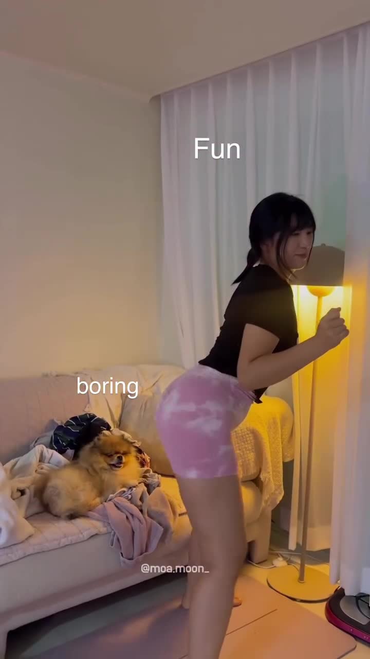 Video 610279 from Heeheemoon / moon_nyang_