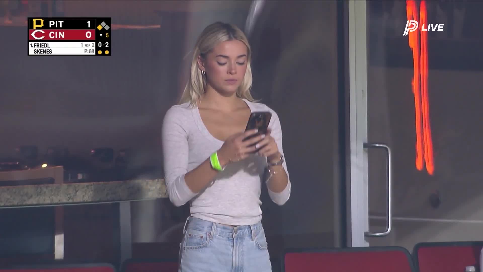 Video 610592 from Livvy Dunne