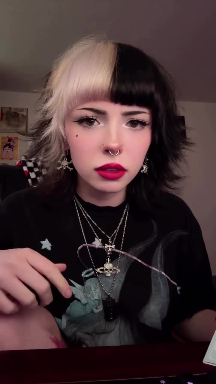 Video 611478 from Emma Langevin