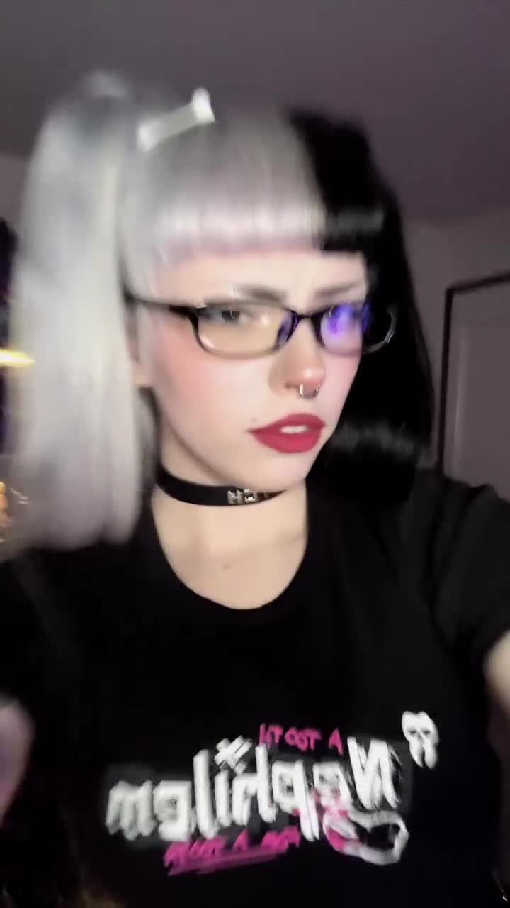 Video 611480 from Emma Langevin