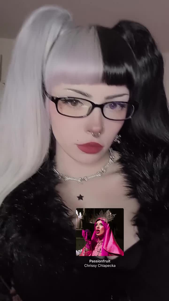 Video 611481 from Emma Langevin