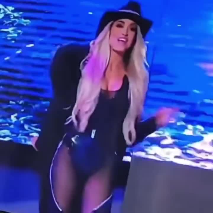 Video 611604 from WWE Trish Stratus
