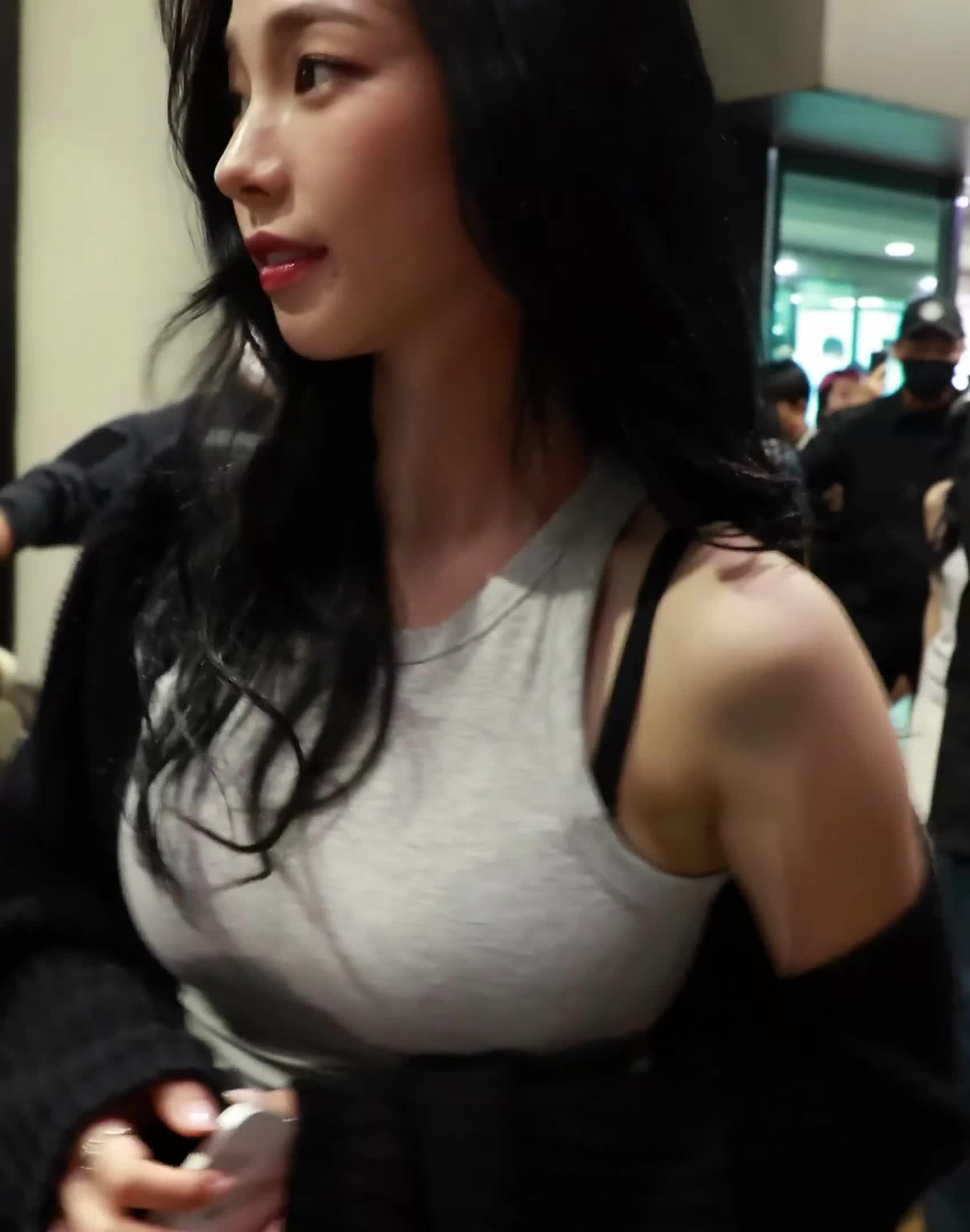 Video 611691 from Karina (æspa / aespa)