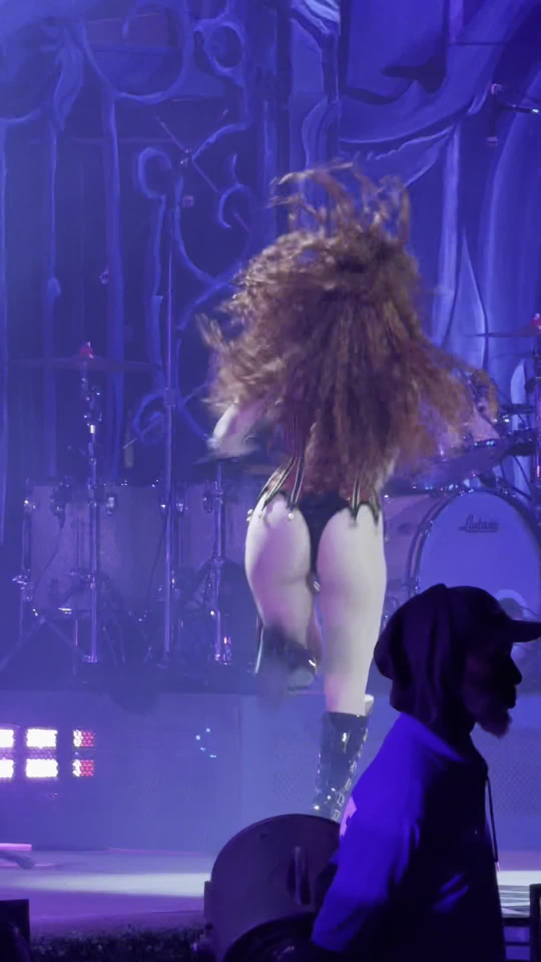 Video 611712 from Chappell Roan