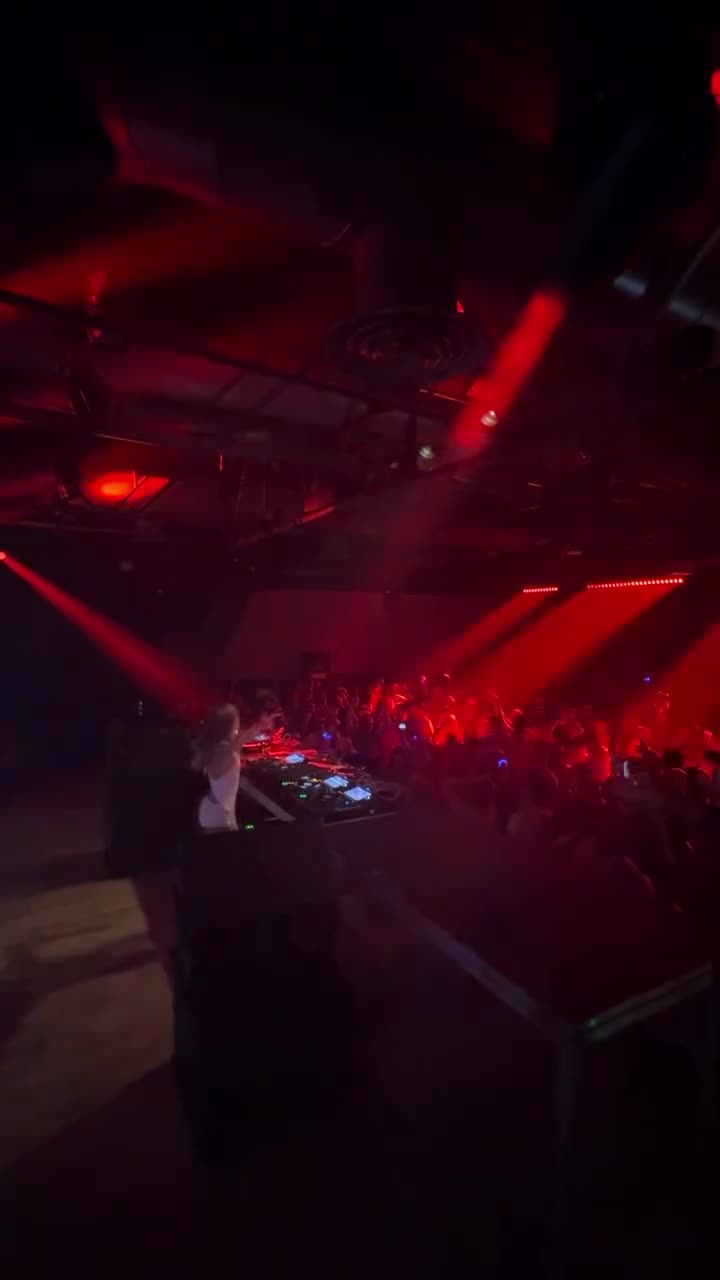 Video 611825 from Victoria De Angelis (Maneskin bassist)