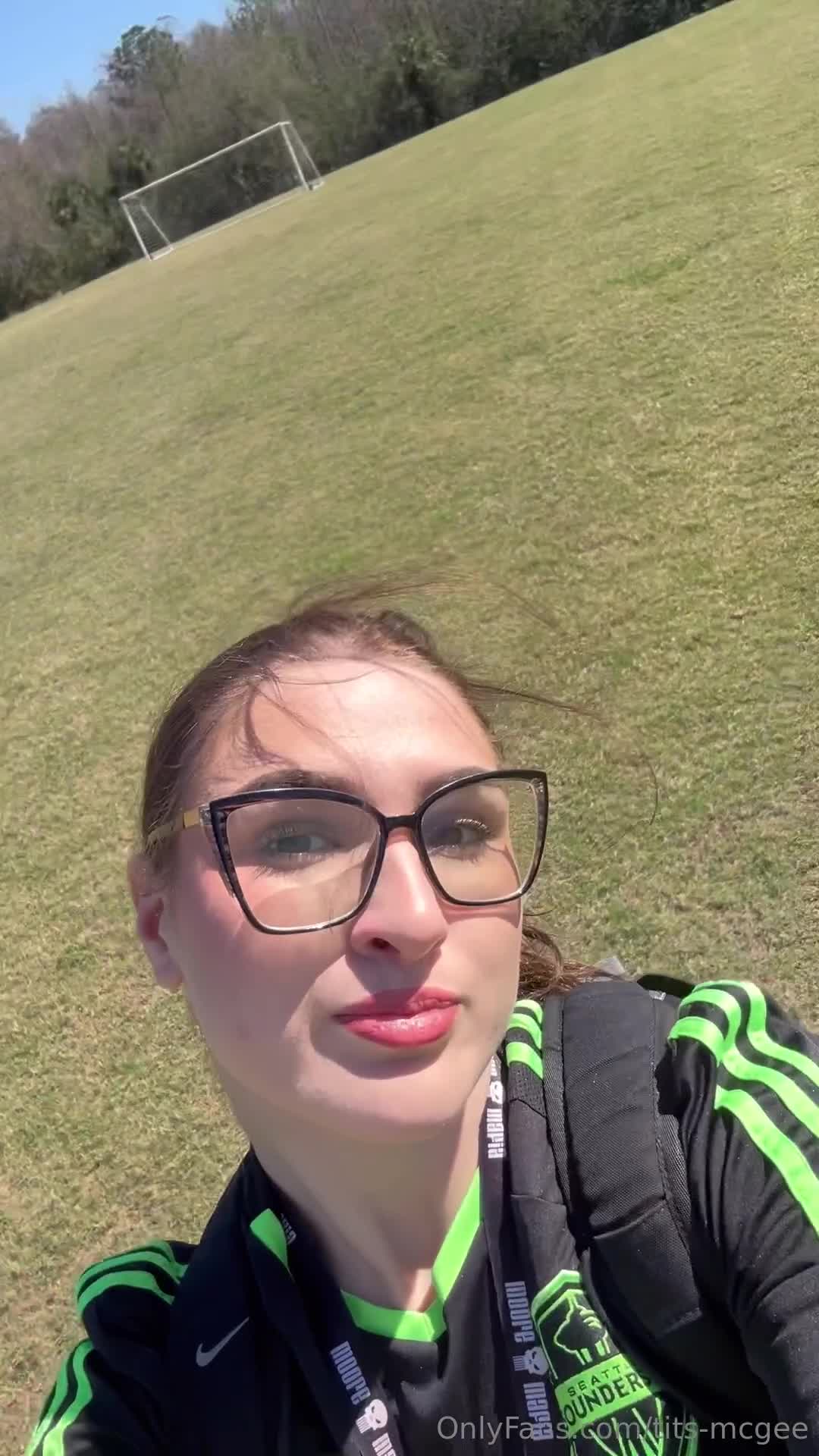 Video 614071 from Anna Curvy / thegorillagrip