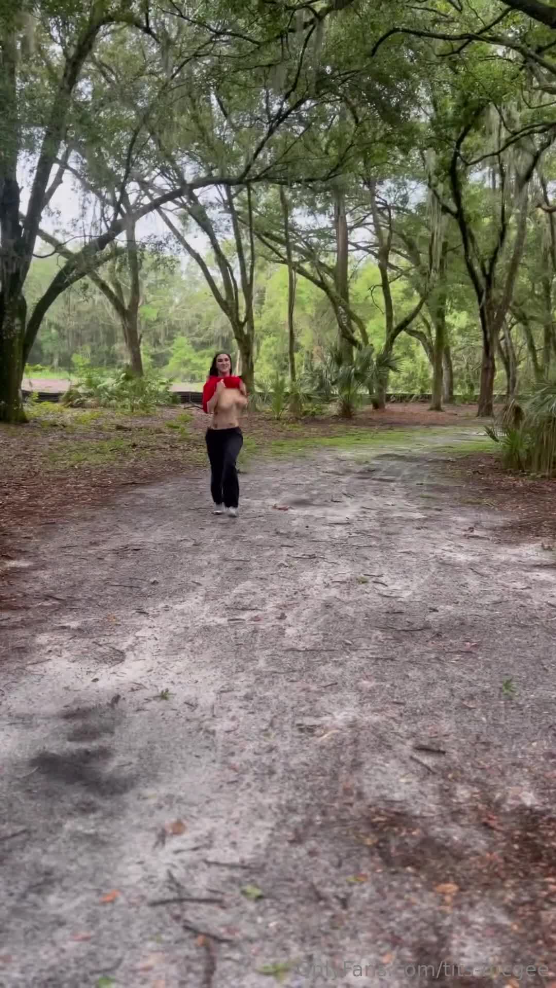 Video 614082 from Anna Curvy / thegorillagrip