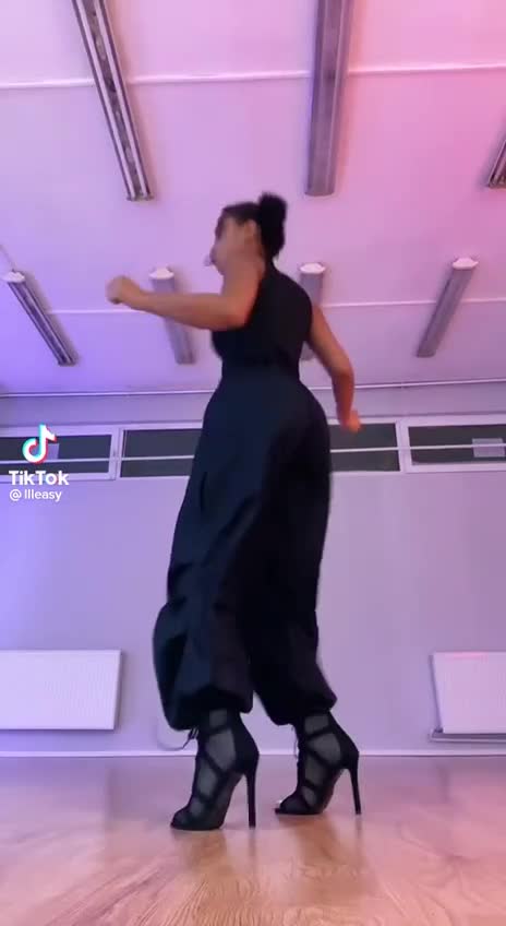 Video 614954 from llleasy/elizabeth anorue