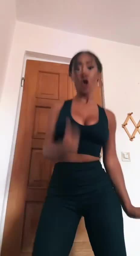 Video 614967 from llleasy/elizabeth anorue