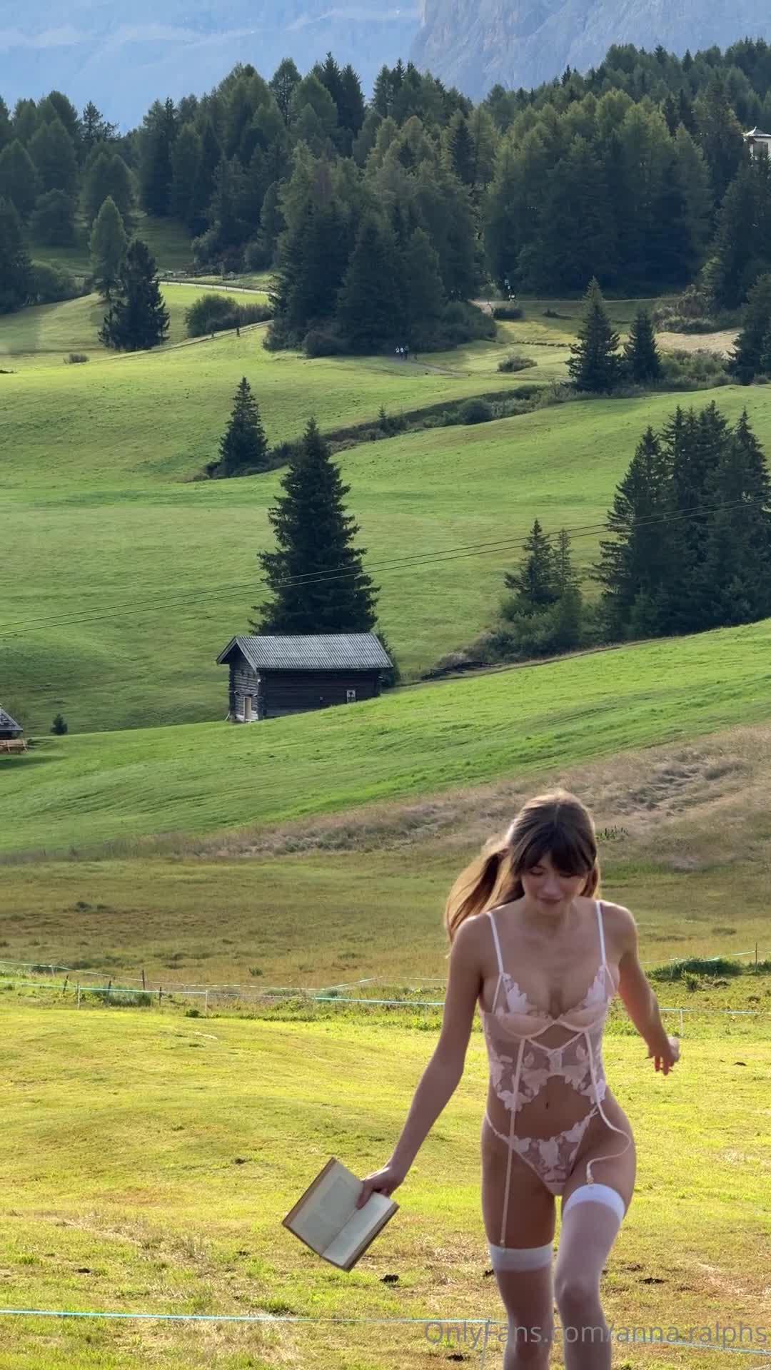 Video 617304 from DeanRalphs / Anna.Ralphs OF