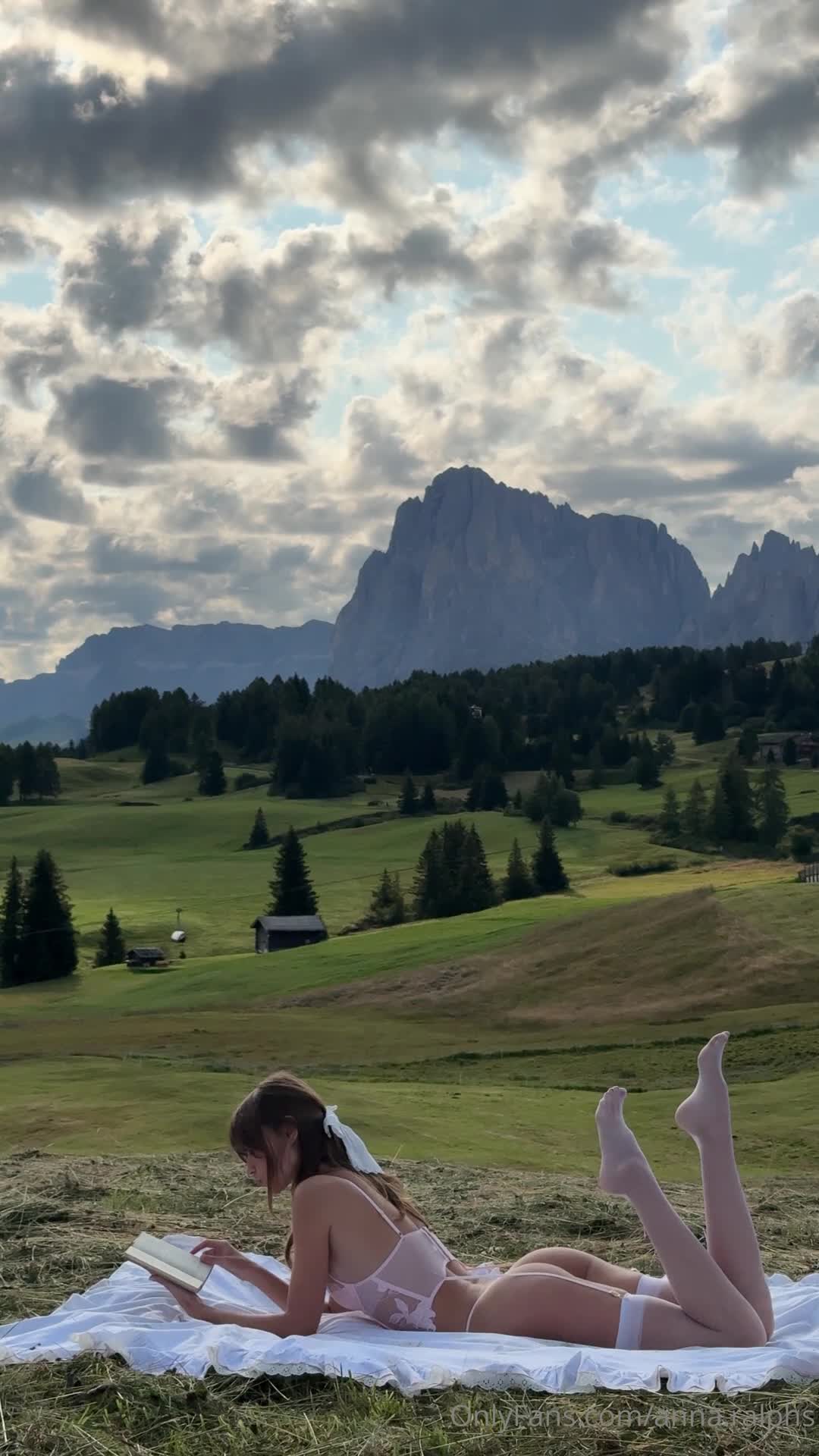 Video 617306 from DeanRalphs / Anna.Ralphs OF