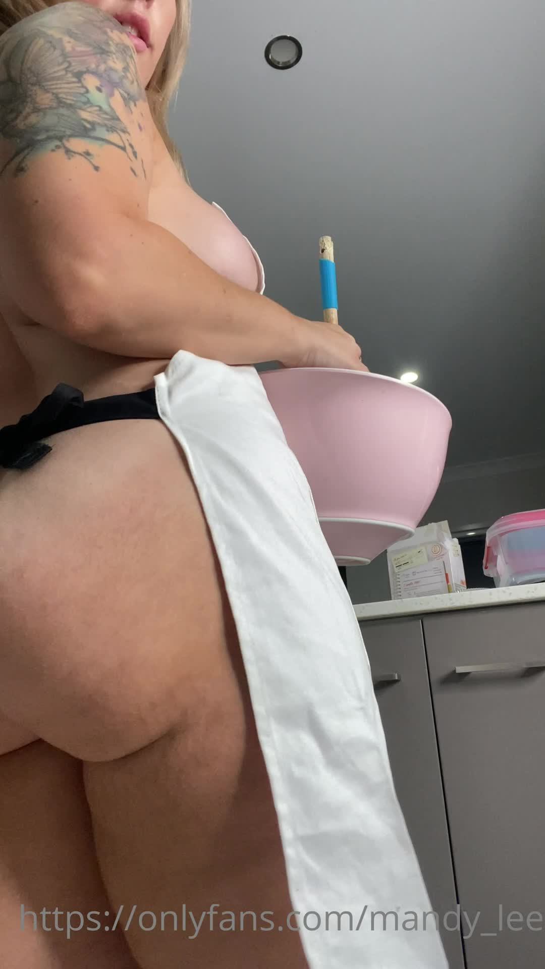 Video 617627 from Mandy Lee (@tanlinepeach)