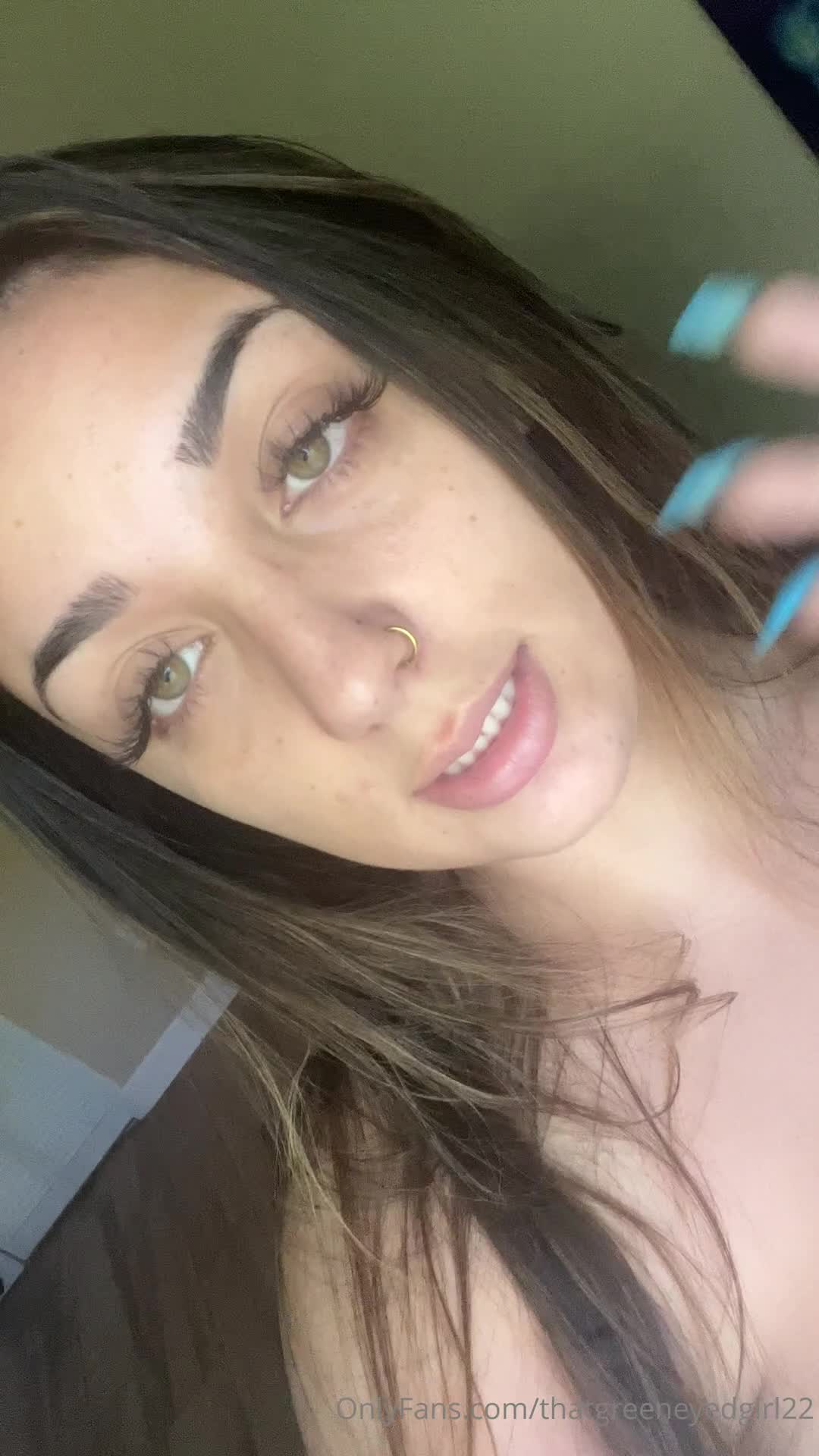 Video 618918 from ThatGreenEyedGirl22 / Carmen Sandi