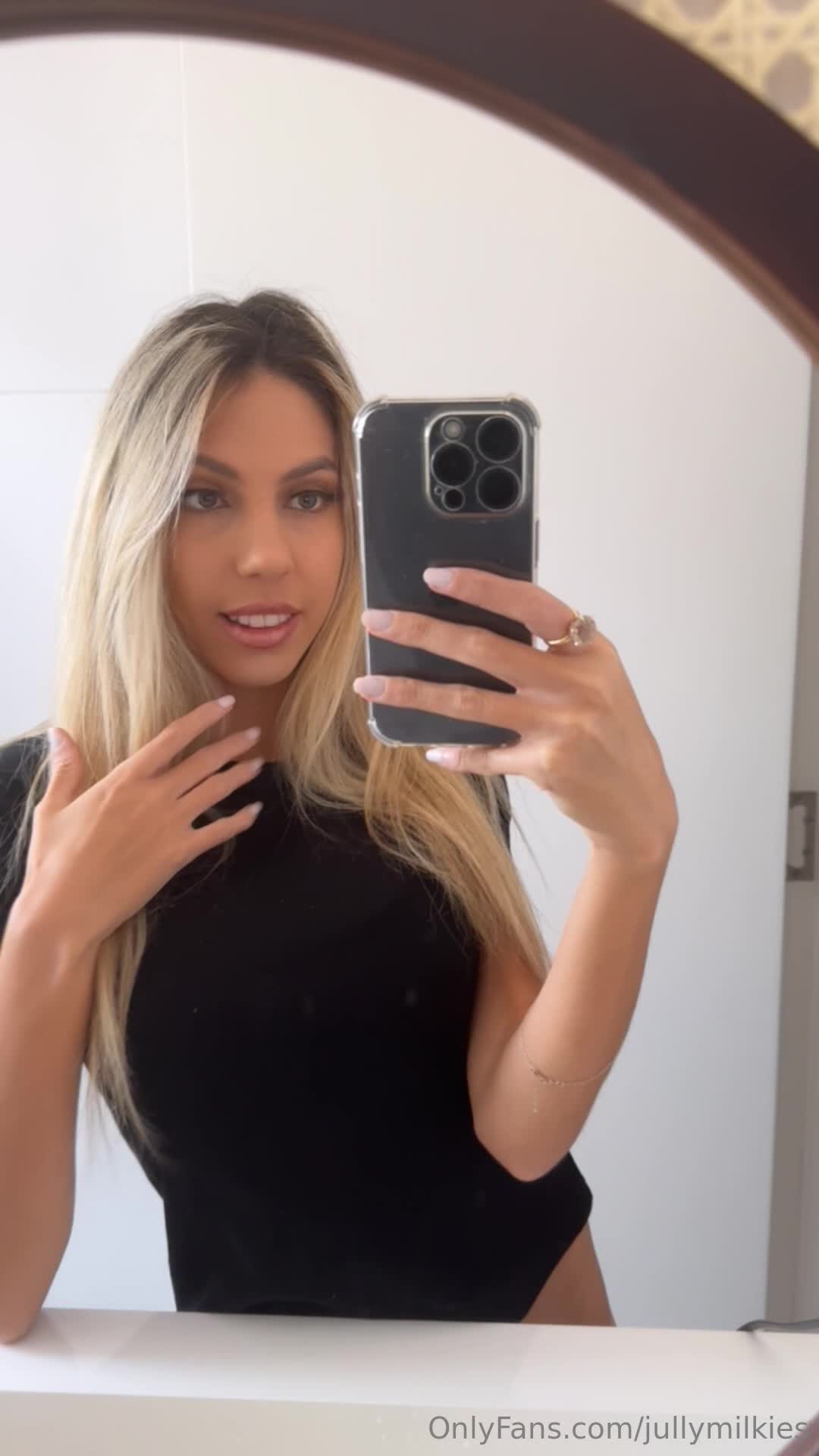 Video 619645 from Jully Lov