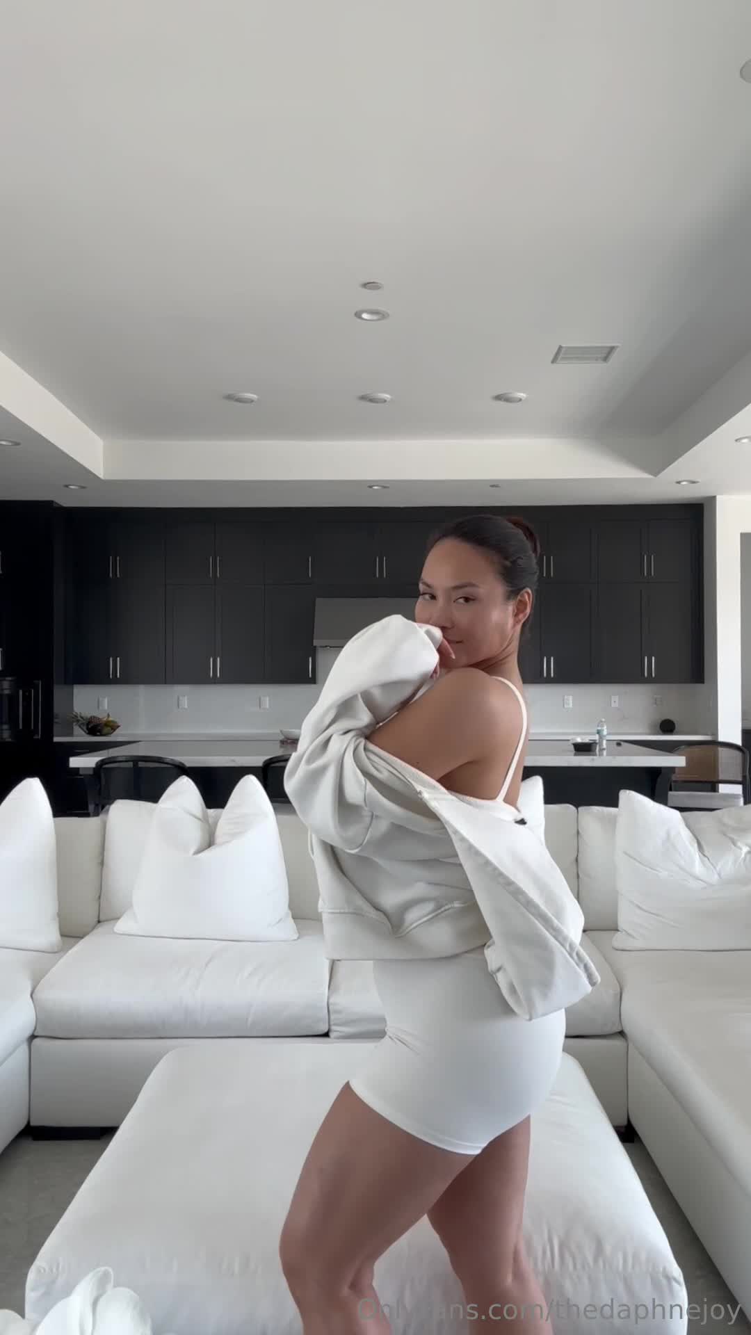 Video 620111 from DaphneJoy