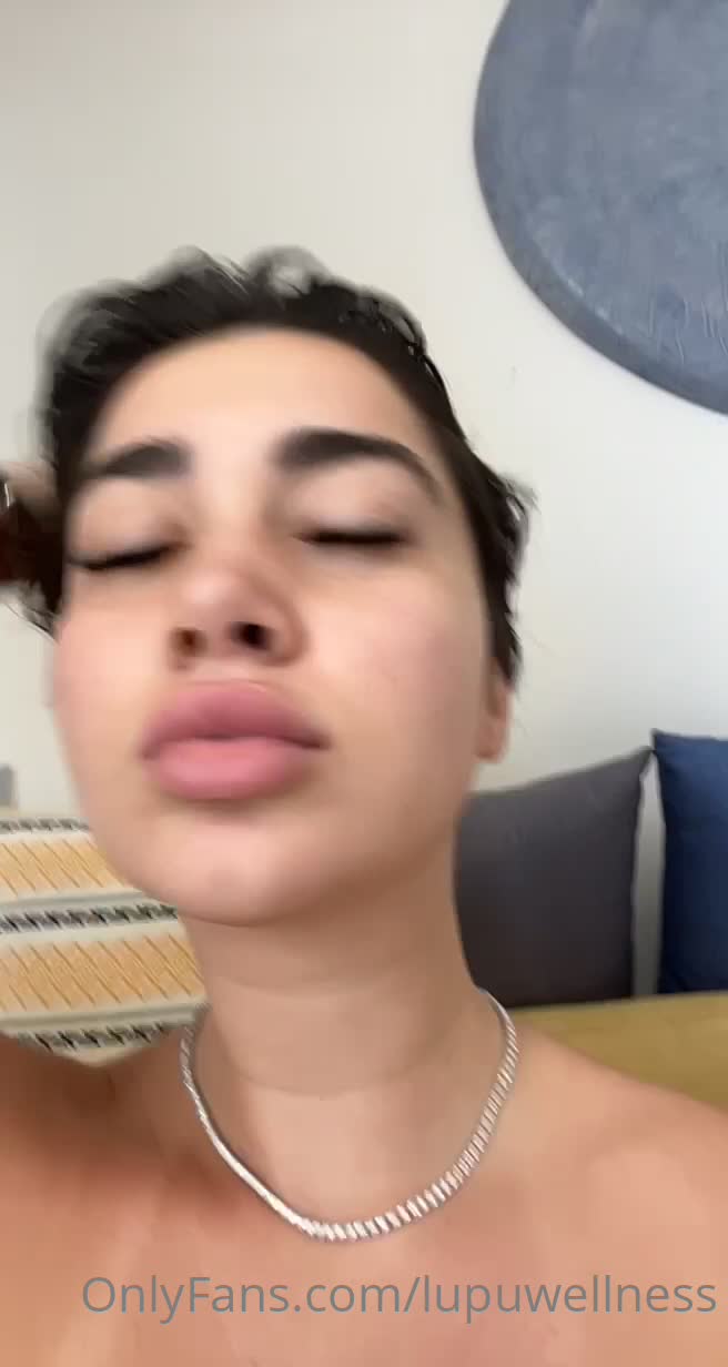 Video 621858 from Liz | Lupuwellness