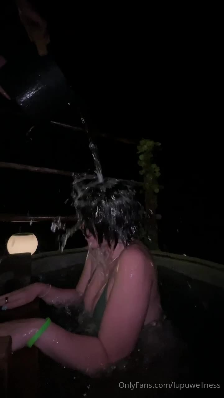 Video 622474 from Liz | Lupuwellness