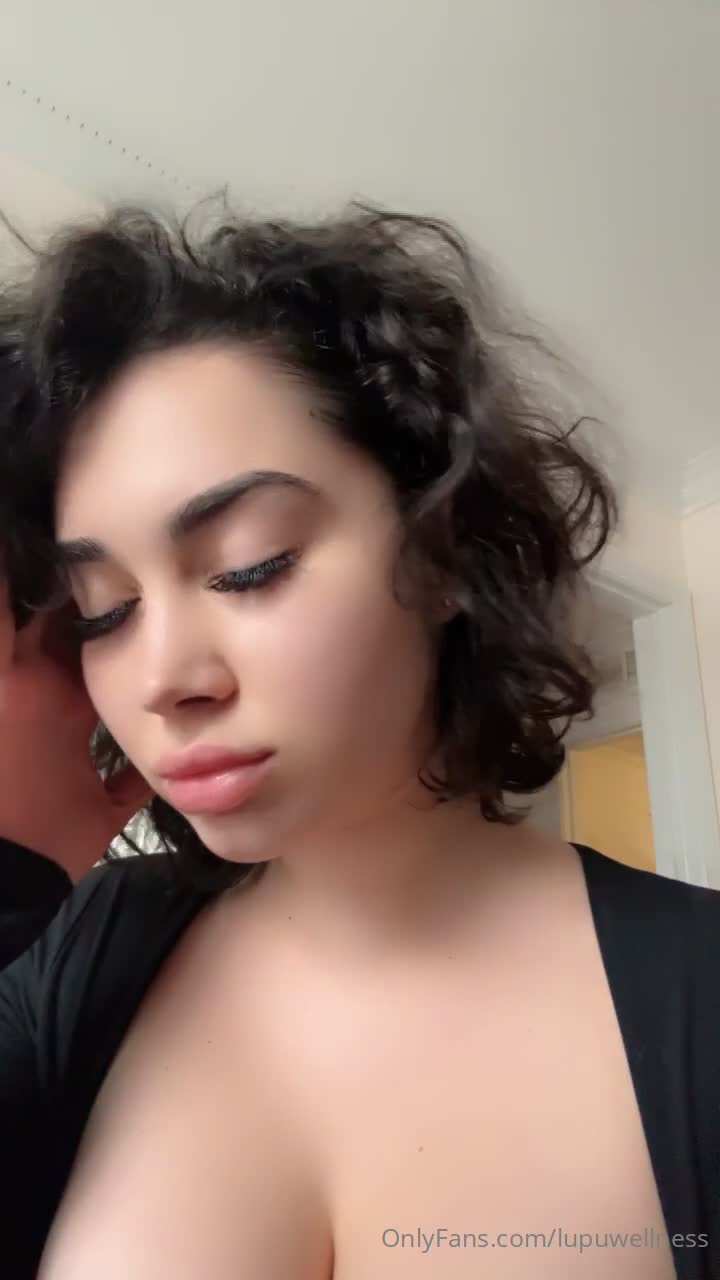 Video 622587 from Liz | Lupuwellness