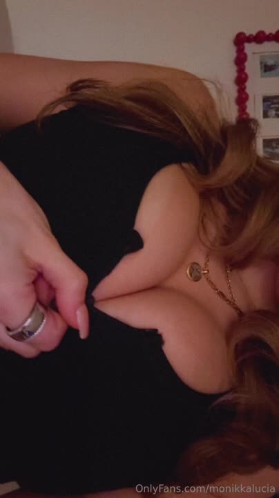 Video 624229 from Monika Mancini