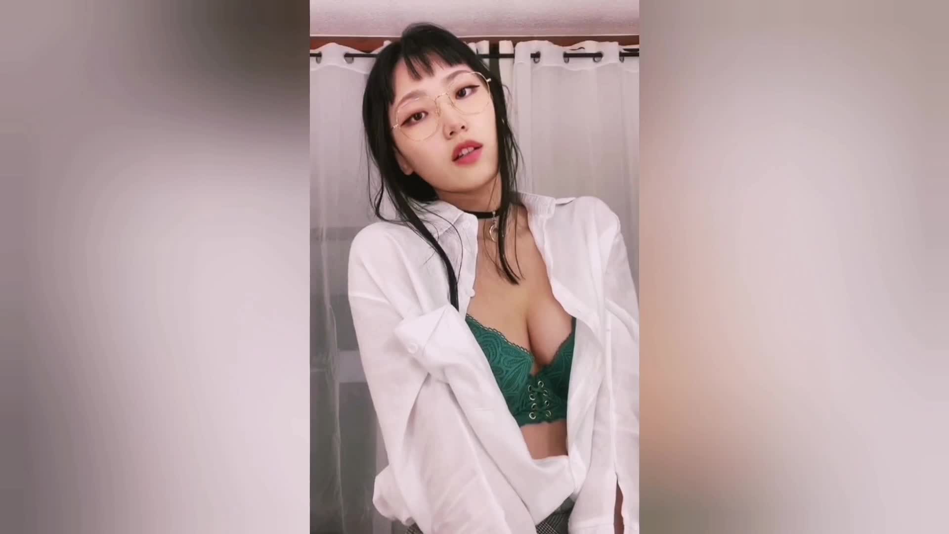 Video 624715 from June Liu / SpicyGum