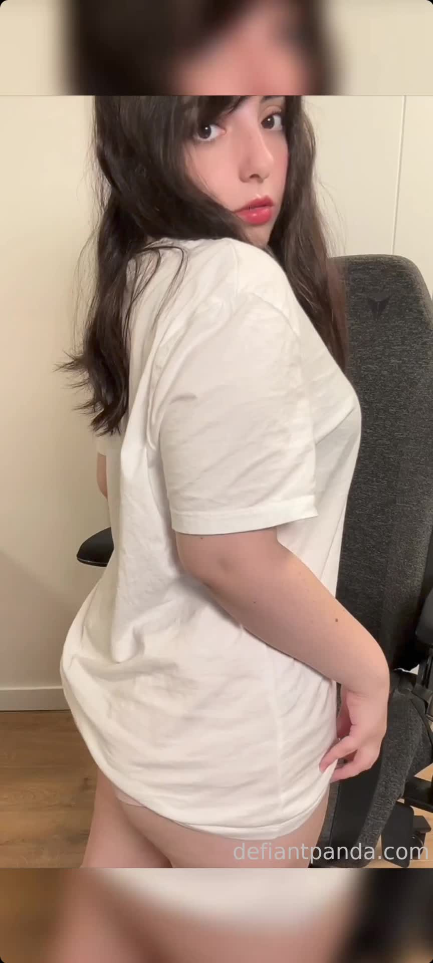 Video 625789 from defiantpanda - Cora