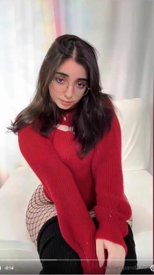 Video 626386 from defiantpanda - Cora