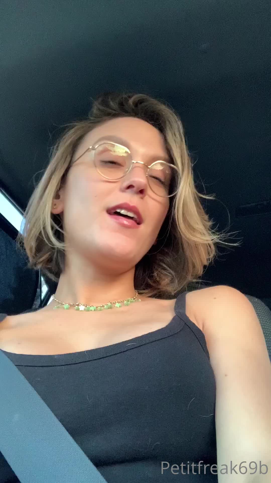 Video 627390 from Petitfreak69b