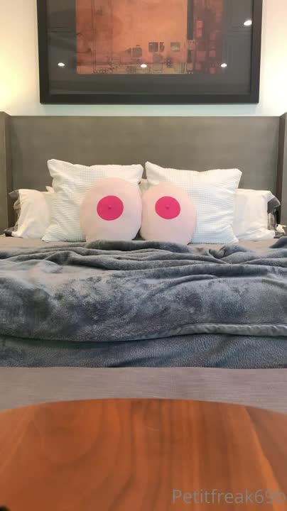 Video 627422 from Petitfreak69b