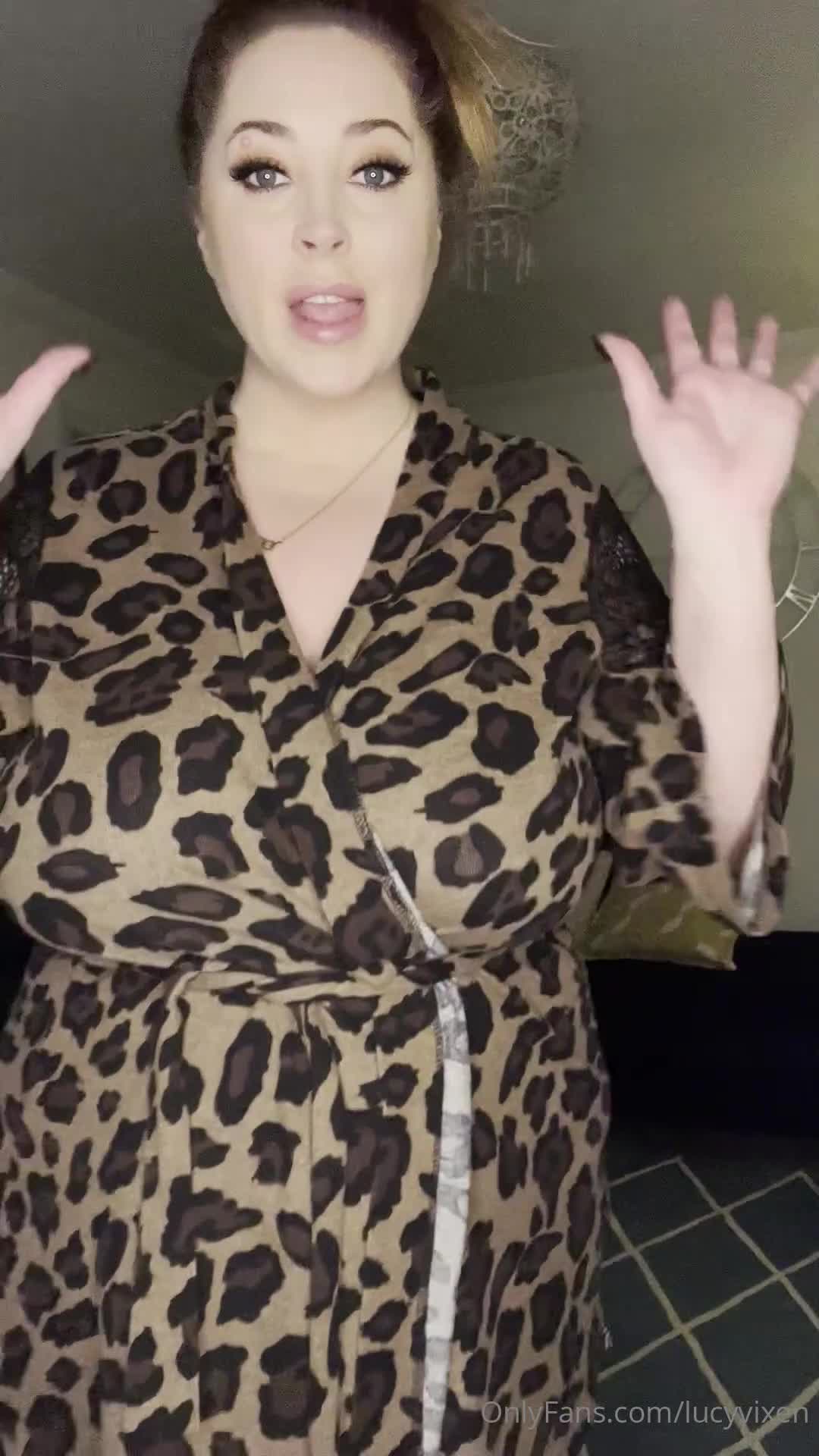 Video 629375 from Lucy Vixen / Lucy Collett / Lucyv