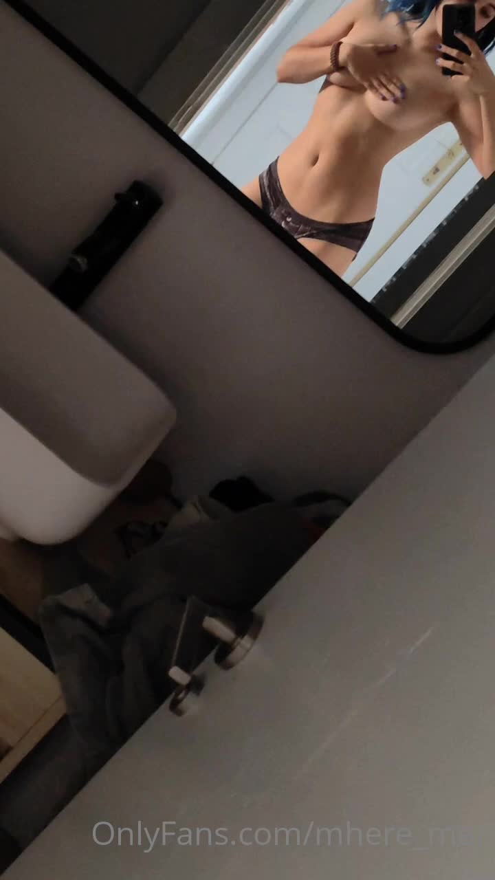 Video 630663 from Mhere - Suicide Girl