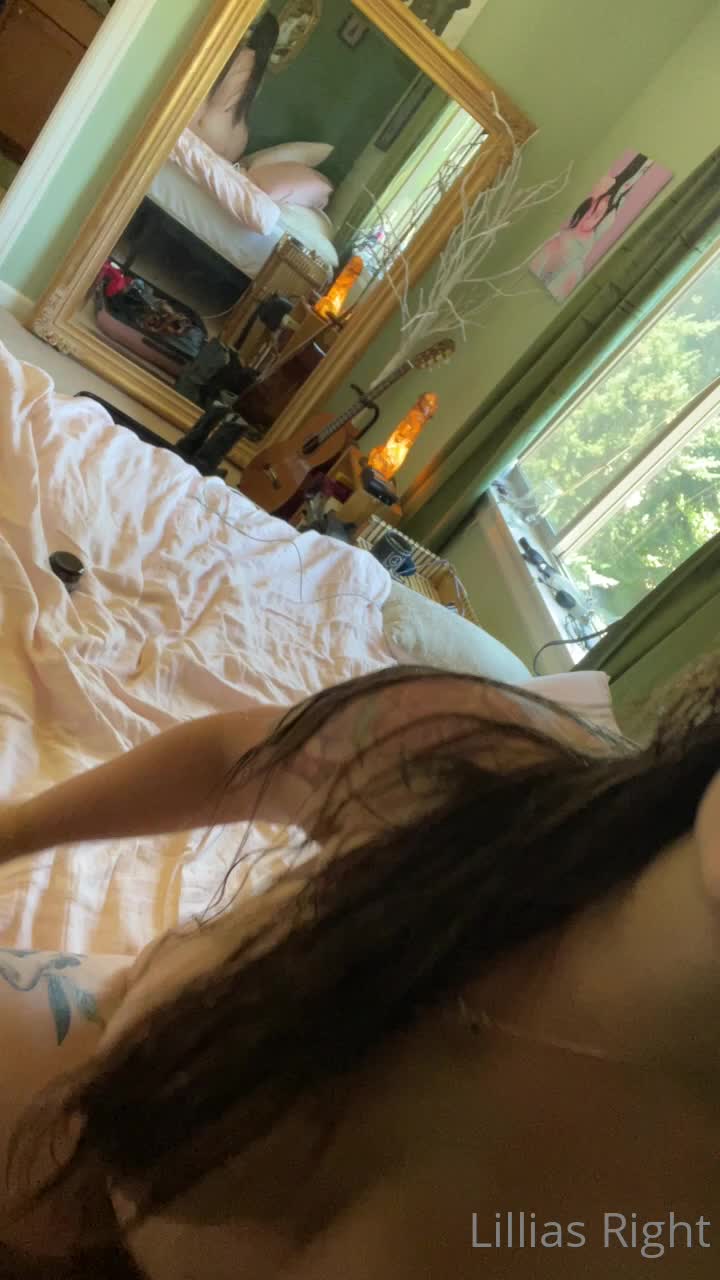 Video 630715 from Lillias Right