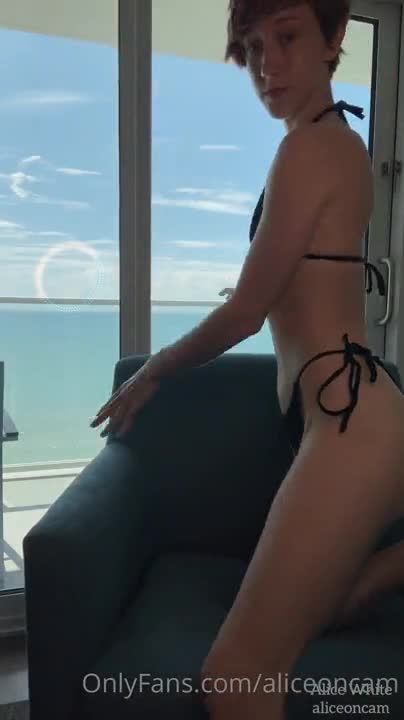 Video 631521 from Alice White / AliceOnCam