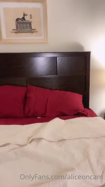 Video 631677 from Alice White / AliceOnCam