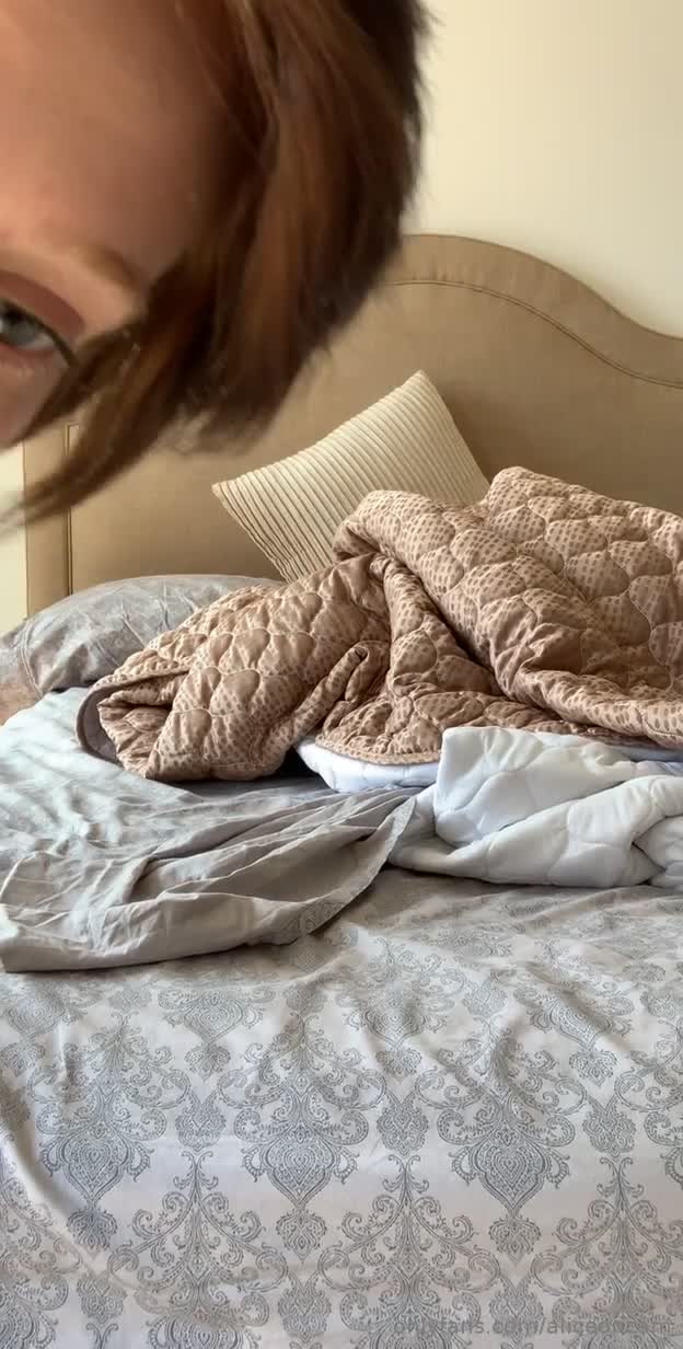 Video 631688 from Alice White / AliceOnCam